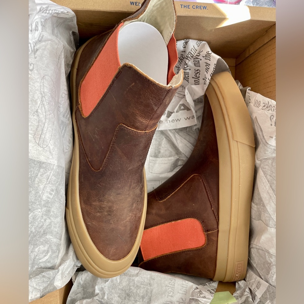 Men’s NIB SeaVees Beyond & Back Boots Size 11